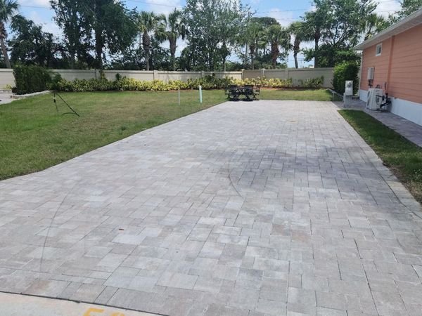 539 NW Chipshot Lane, Port Saint Lucie, FL 34986