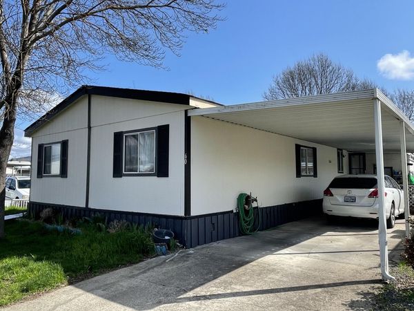 633 E ARCHWOOD Drive, Unit 60, Eagle Point, OR 97524