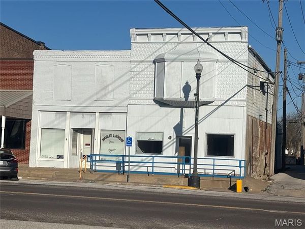 111 S Center, Shelbina, MO 63468