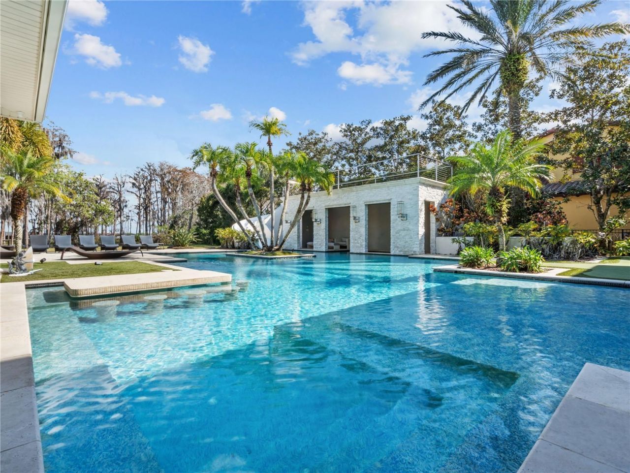 6137 Grosvenor Shore Drive, Windermere, FL 34786 Photo