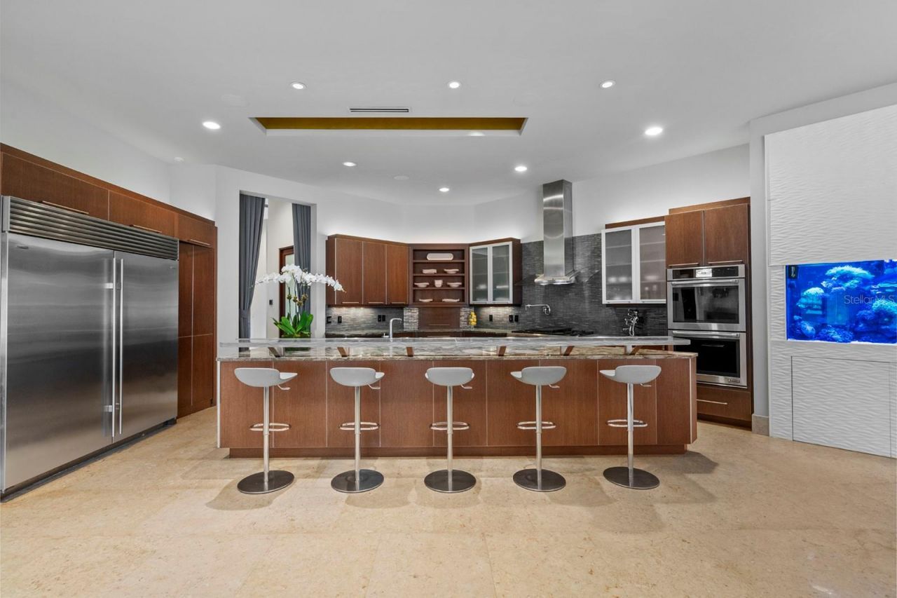 6137 Grosvenor Shore Drive, Windermere, FL 34786 Photo