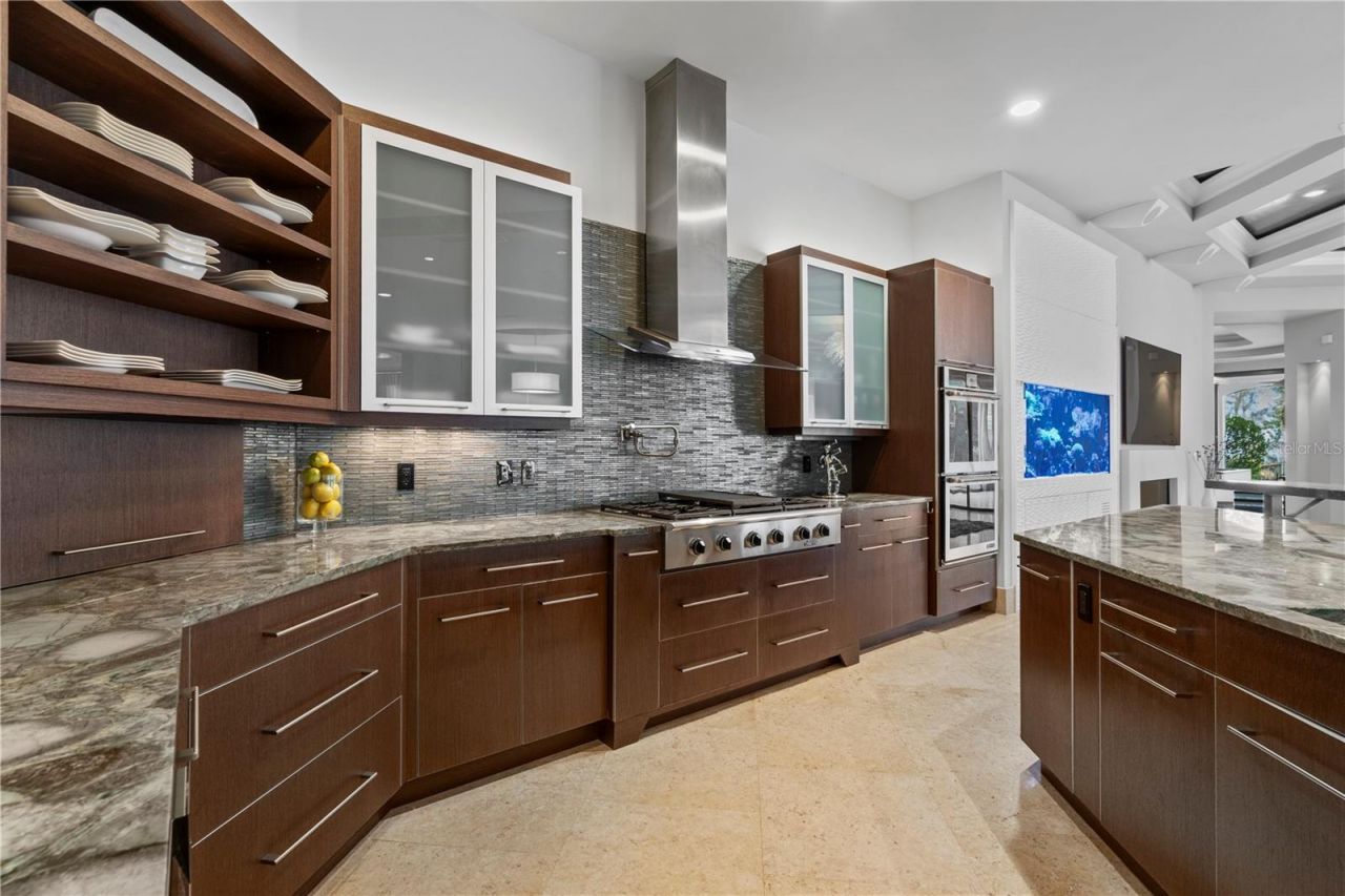 6137 Grosvenor Shore Drive, Windermere, FL 34786 Photo