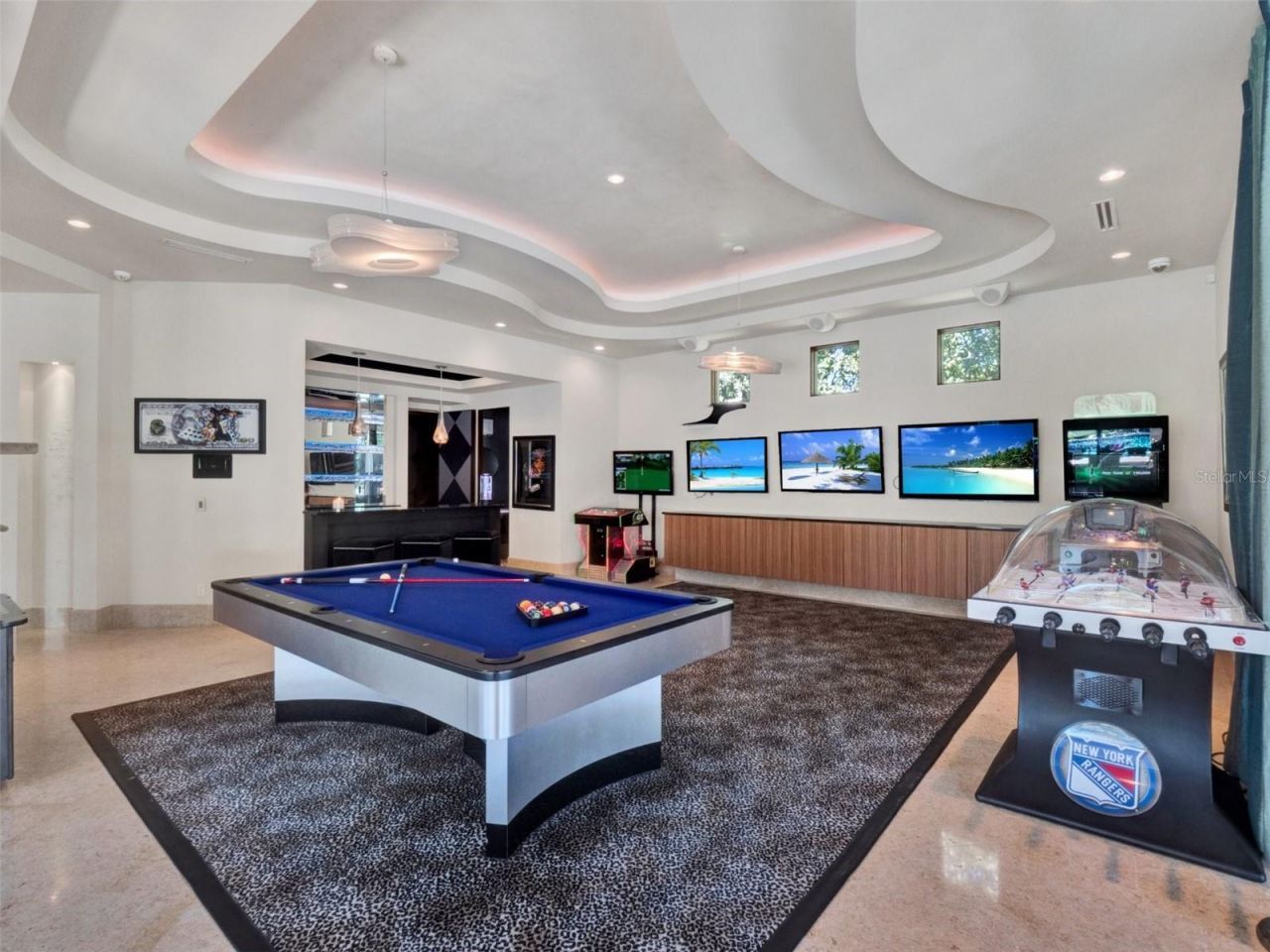 6137 Grosvenor Shore Drive, Windermere, FL 34786 Photo