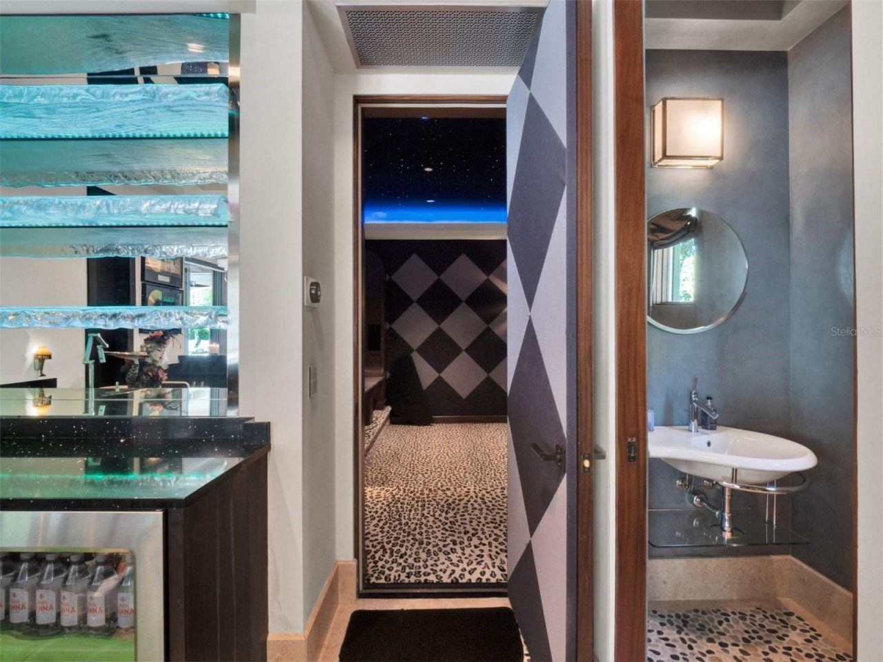 6137 Grosvenor Shore Drive, Windermere, FL 34786 Photo