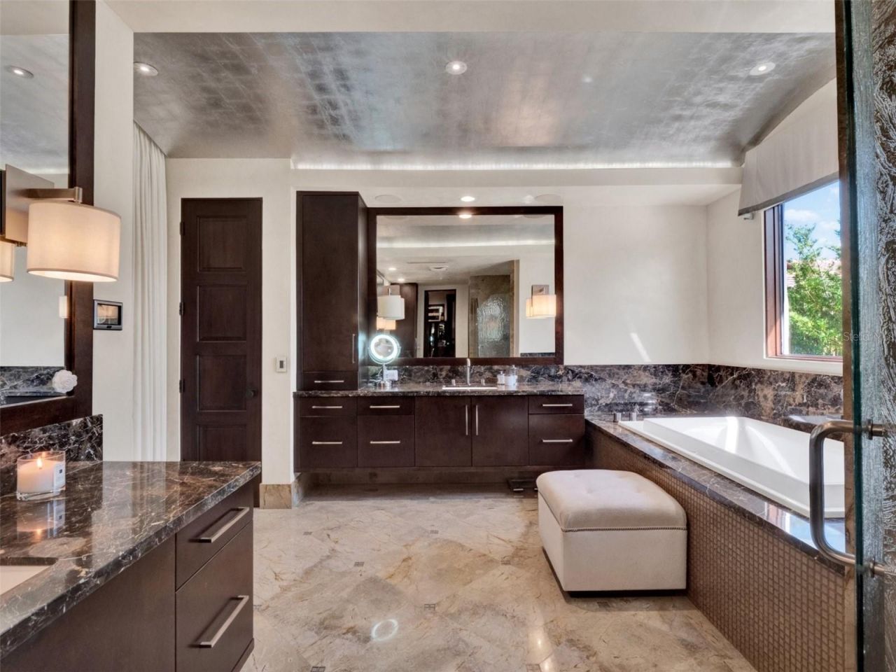 6137 Grosvenor Shore Drive, Windermere, FL 34786 Photo