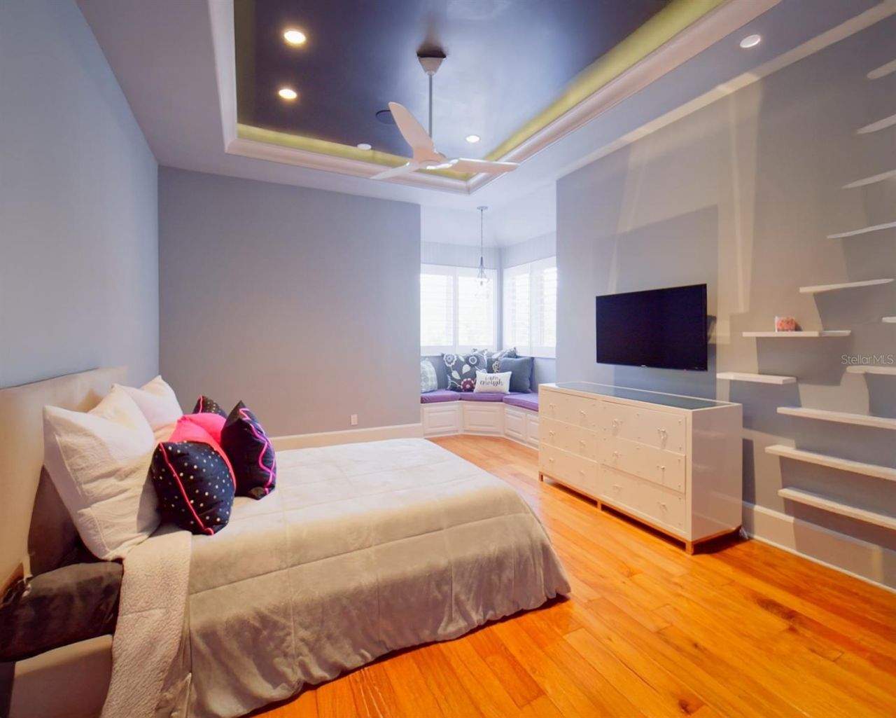 6137 Grosvenor Shore Drive, Windermere, FL 34786 Photo