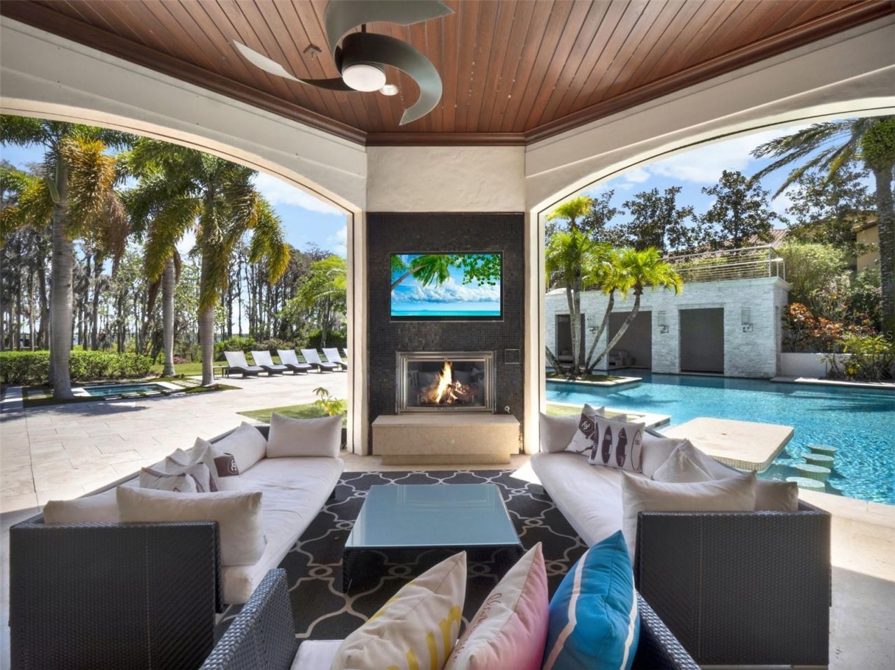 6137 Grosvenor Shore Drive, Windermere, FL 34786 Photo