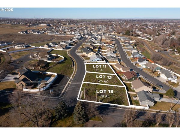 106 SW DESERT SKY DR, Unit 12, Hermiston, OR 97838