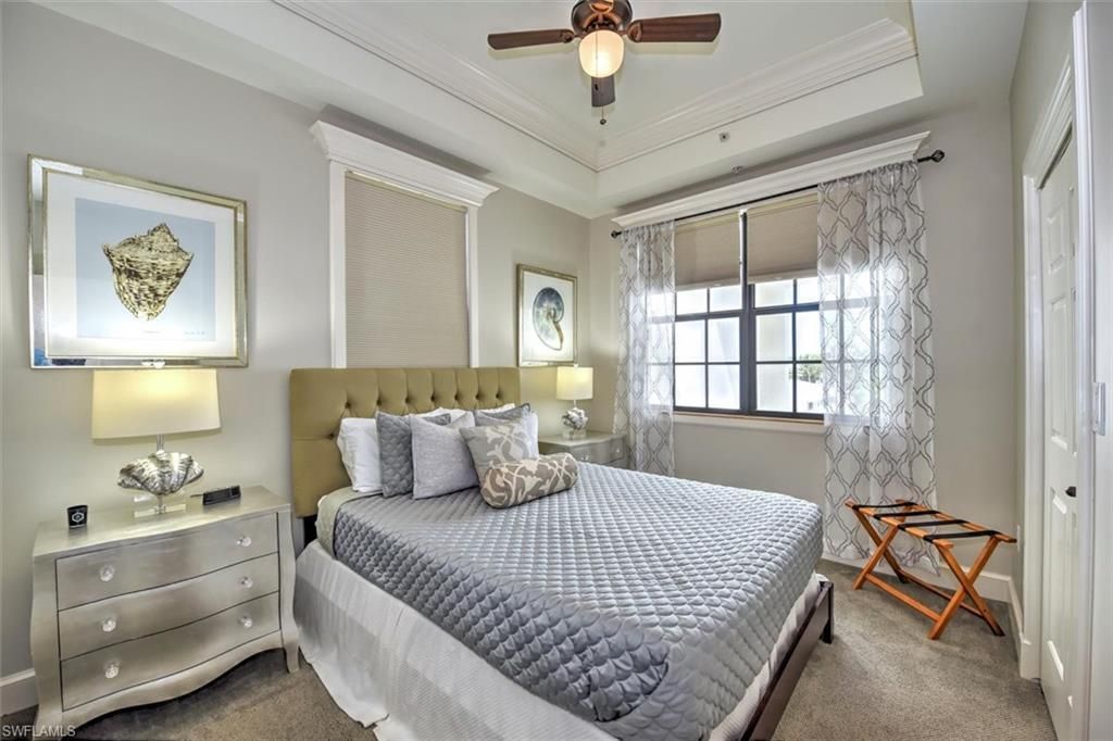 555 5th Ave S, Unit PH-1, Naples, FL 34102 Photo