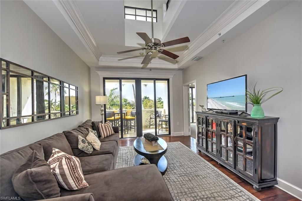 555 5th Ave S, Unit PH-1, Naples, FL 34102 Photo