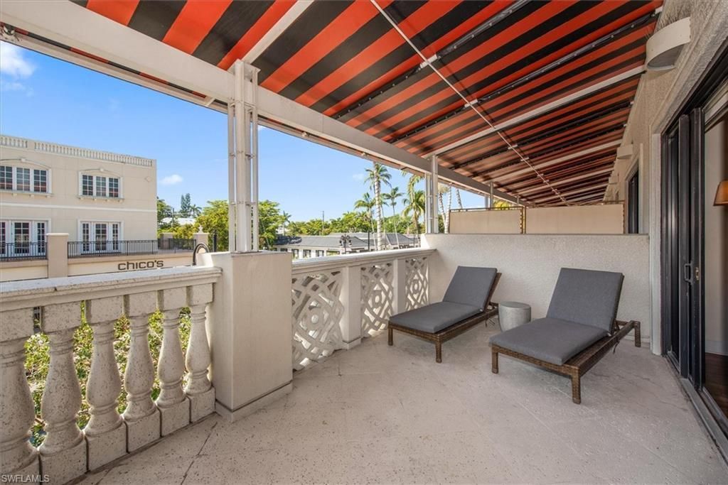 555 5th Ave S, Unit 204, Naples, FL 34102 Photo