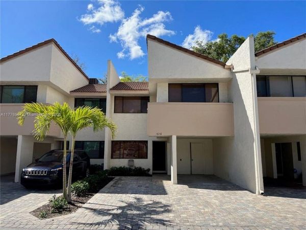 1616 Cypress Pointe Dr, Unit 1616, Coral Springs, FL 33071