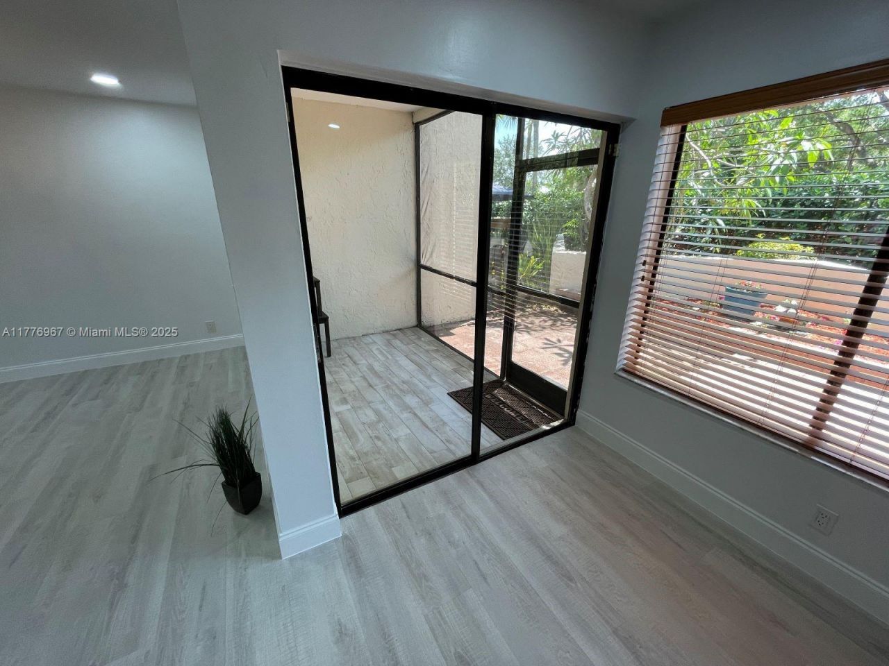 1616 Cypress Pointe Dr, Unit 1616, Coral Springs, FL 33071 Photo