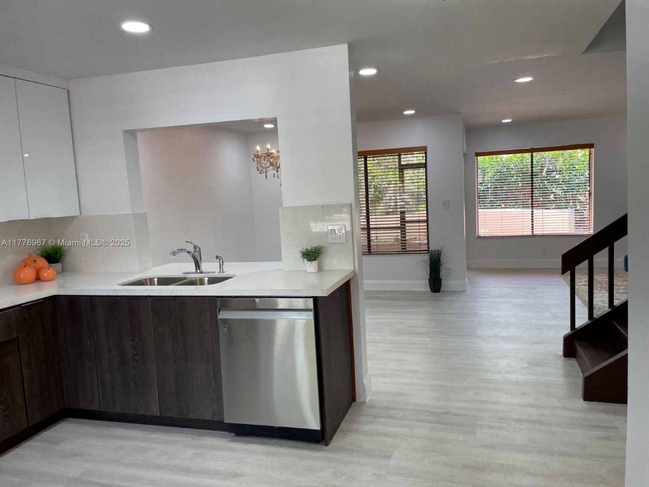 1616 Cypress Pointe Dr, Unit 1616, Coral Springs, FL 33071 Photo