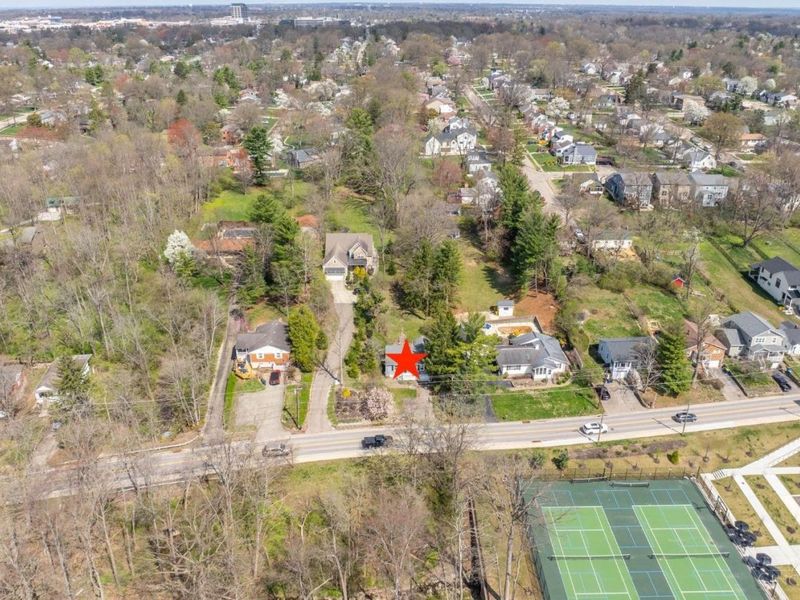 7406 Dawson Road, Madeira, OH 45243 Photo 2