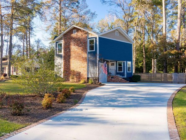 4704 Trent Woods Drive, Trent Woods, NC 28562