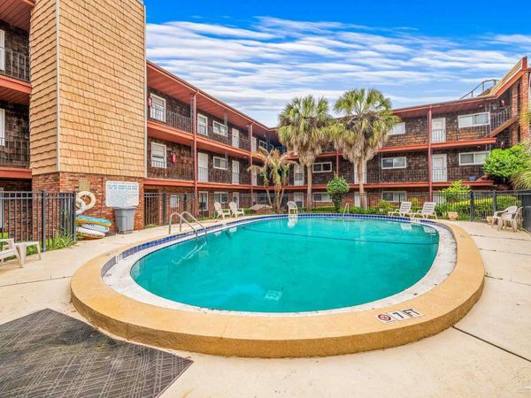 300 Bayou Blvd, Unit 113, Pensacola, FL 32503