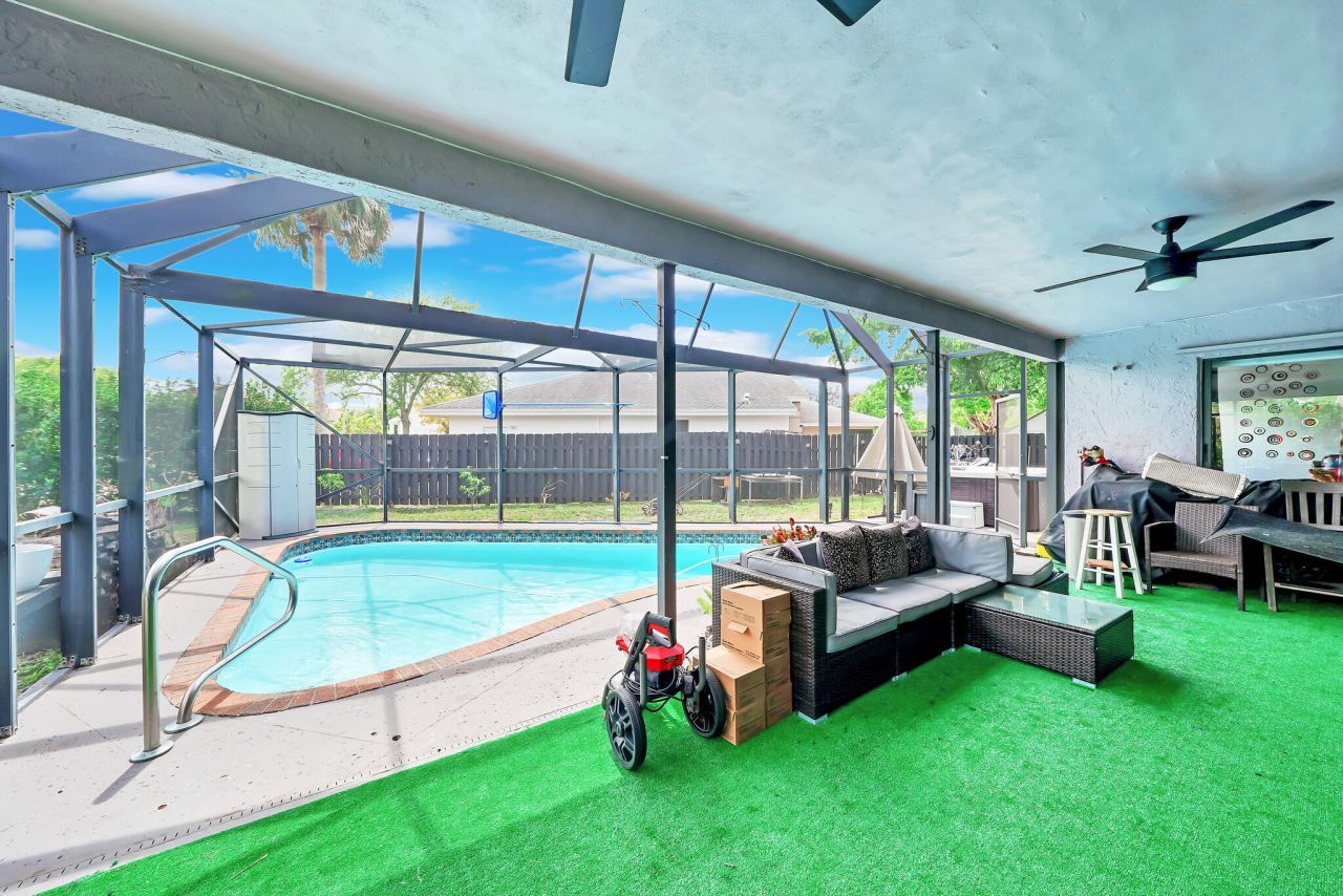 3750 NW 73rd Way, Coral Springs, FL 33065 Photo