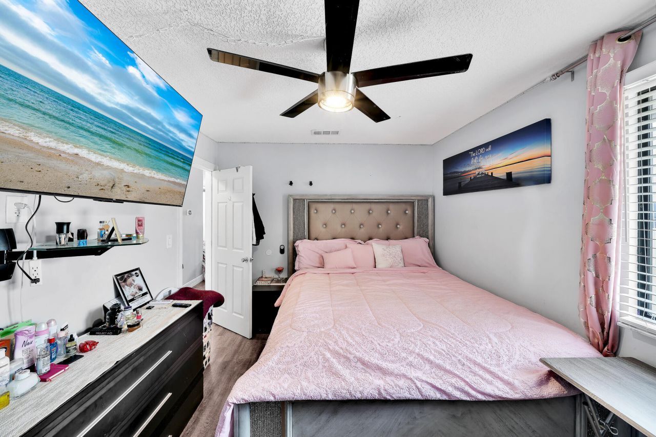 3750 NW 73rd Way, Coral Springs, FL 33065 Photo