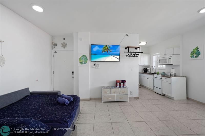 1100 Collins Avenue, Unit 201 & 202, Miami Beach, FL 33139 Photo