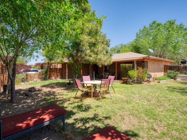 1706 ZICKERT Place NW, Albuquerque, NM 87104
