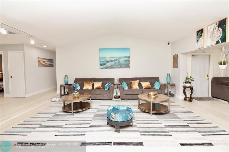 6307 Silk Oak Circle, Tamarac, FL 33319 Photo