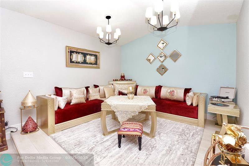 6307 Silk Oak Circle, Tamarac, FL 33319 Photo