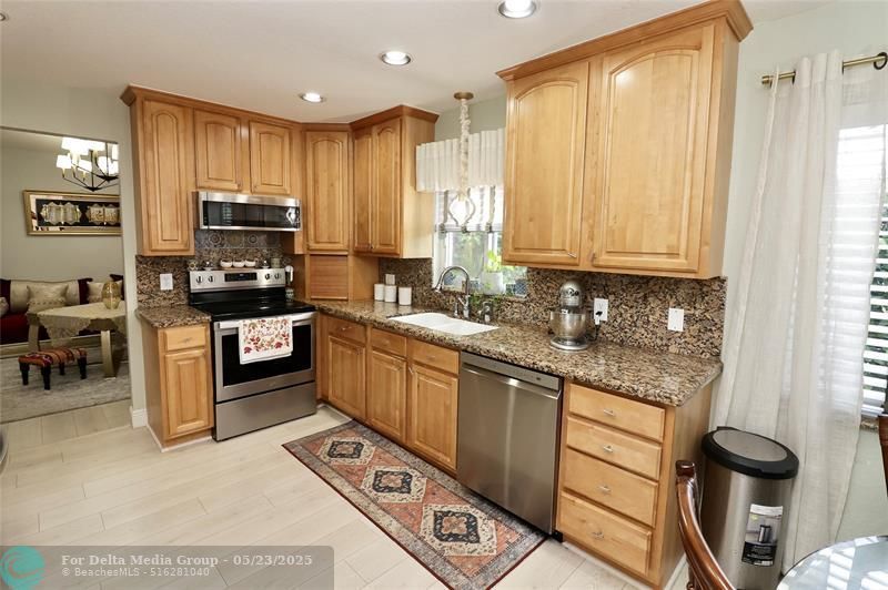 6307 Silk Oak Circle, Tamarac, FL 33319 Photo