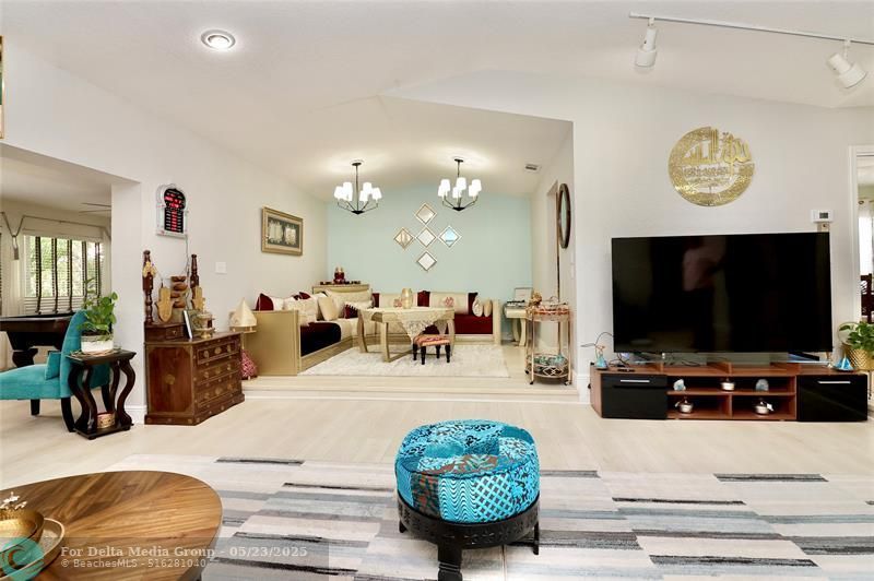 6307 Silk Oak Circle, Tamarac, FL 33319 Photo