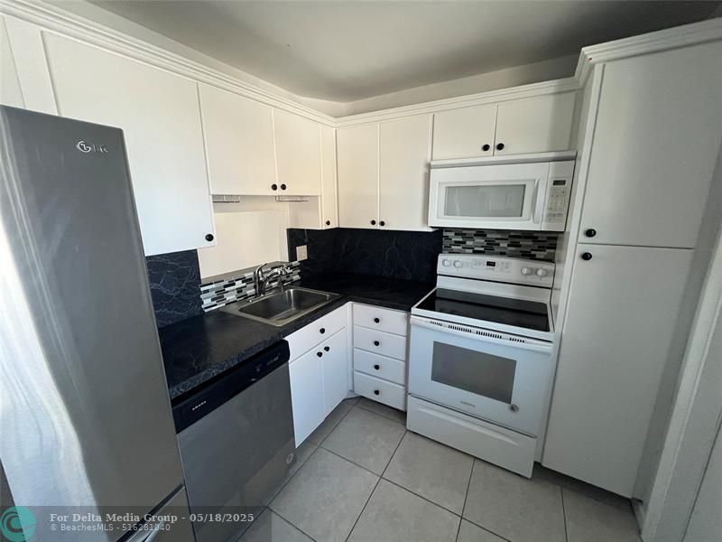 301 N Ocean Boulevard, Unit 307, Pompano Beach, FL 33062 Photo