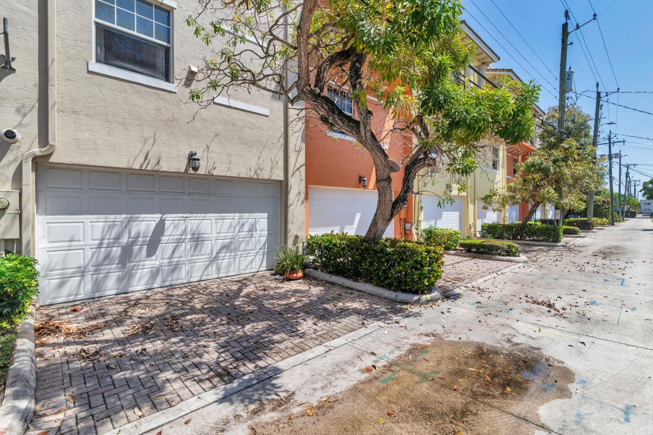 219 N L Street, Unit 111, Lake Worth Beach, FL 33460 Photo