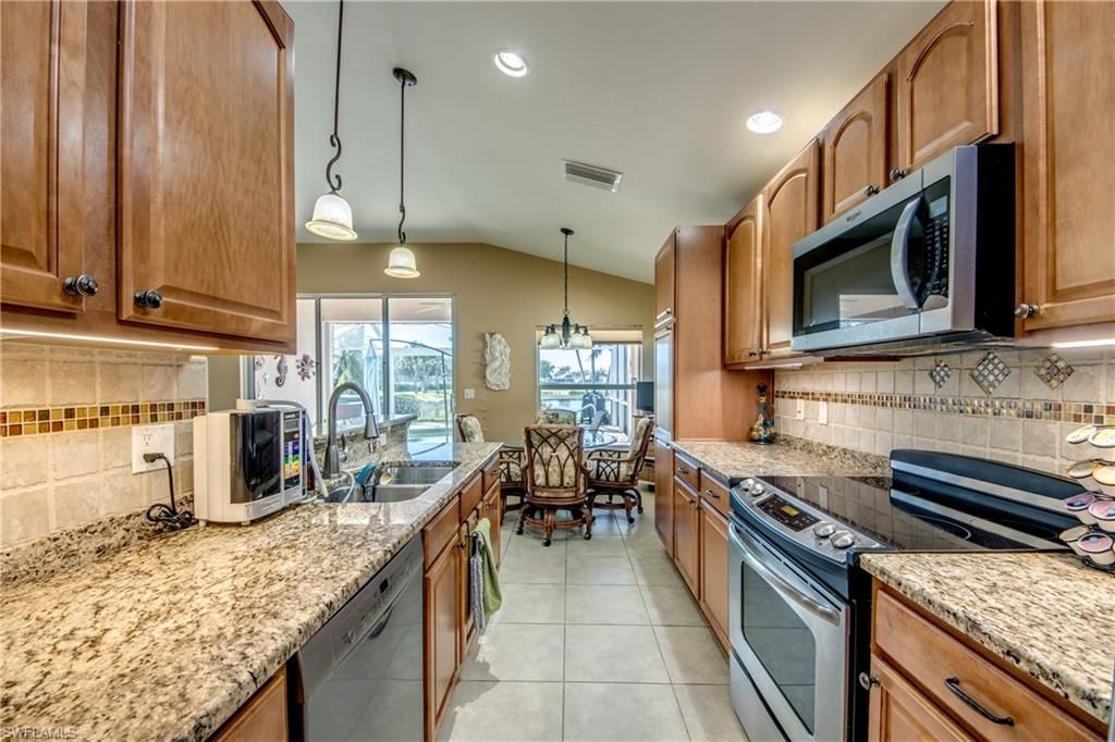 2626 Astwood Ct, Cape Coral, FL 33991 Photo