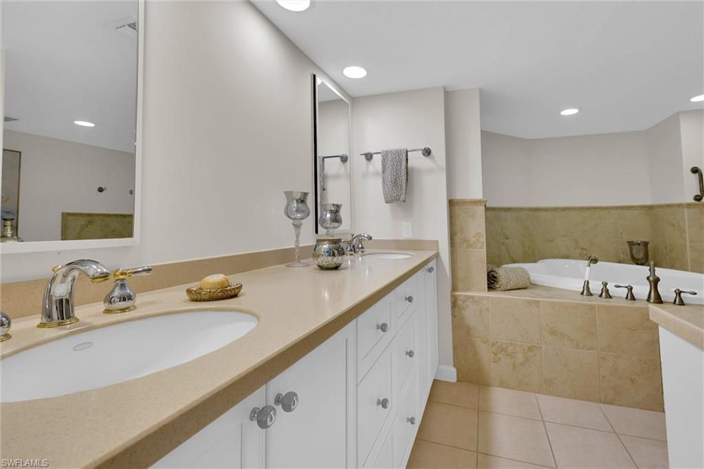 4041 Gulf Shore Blvd N, Unit 108, Naples, FL 34103 Photo