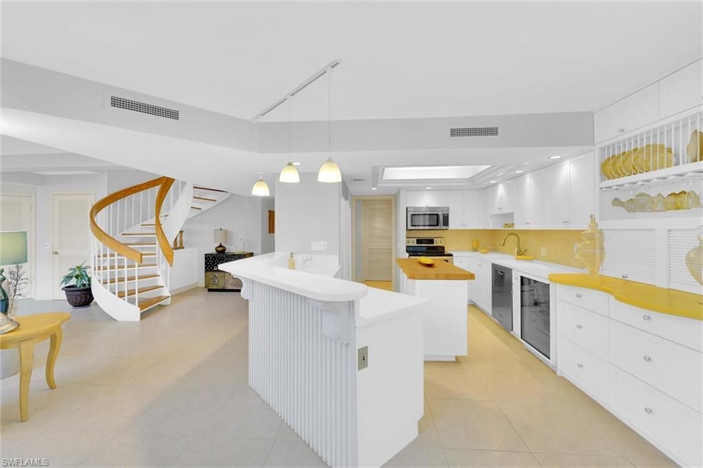 4041 Gulf Shore Blvd N, Unit 108, Naples, FL 34103 Photo