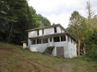 54 Greenbrier Street, Camden on Gauley, WV 26208