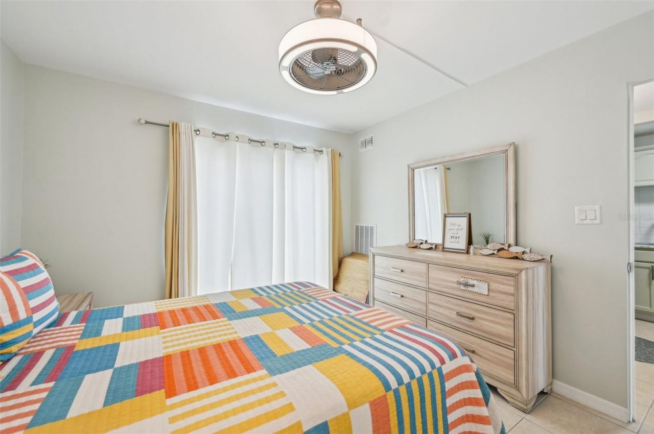 117 7th Street N, Unit 5, Bradenton Beach, FL 34217 Photo