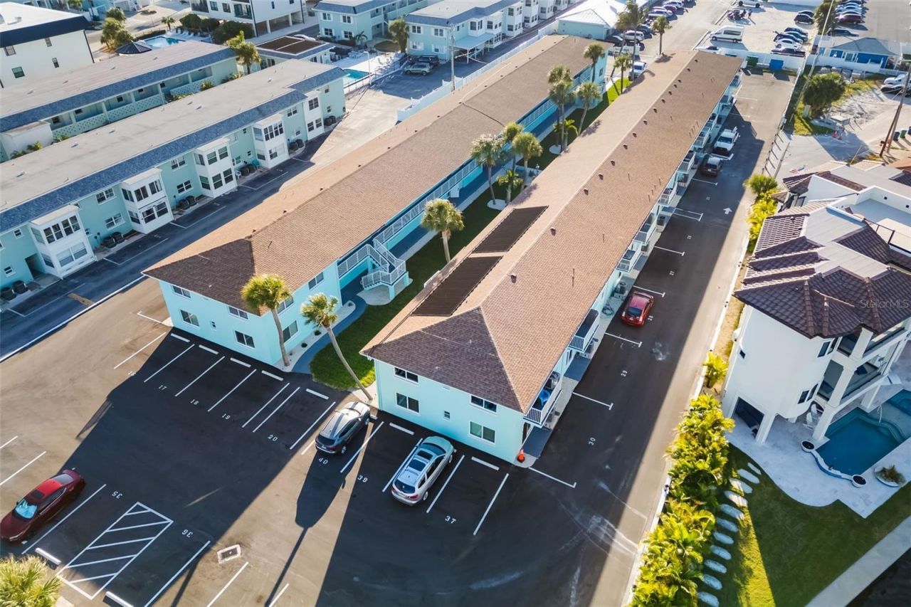 117 7th Street N, Unit 5, Bradenton Beach, FL 34217 Photo