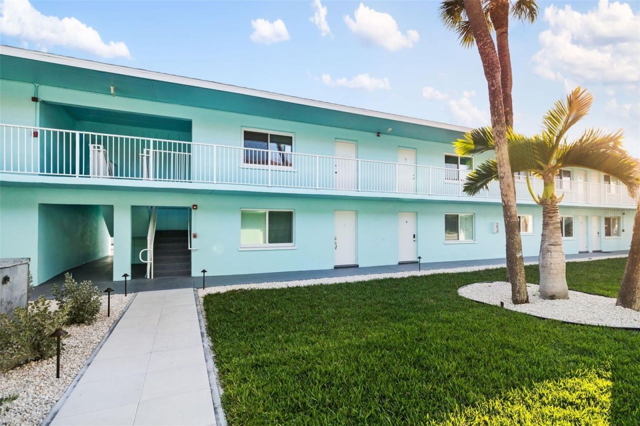 117 7th Street N, Unit 5, Bradenton Beach, FL 34217 Photo