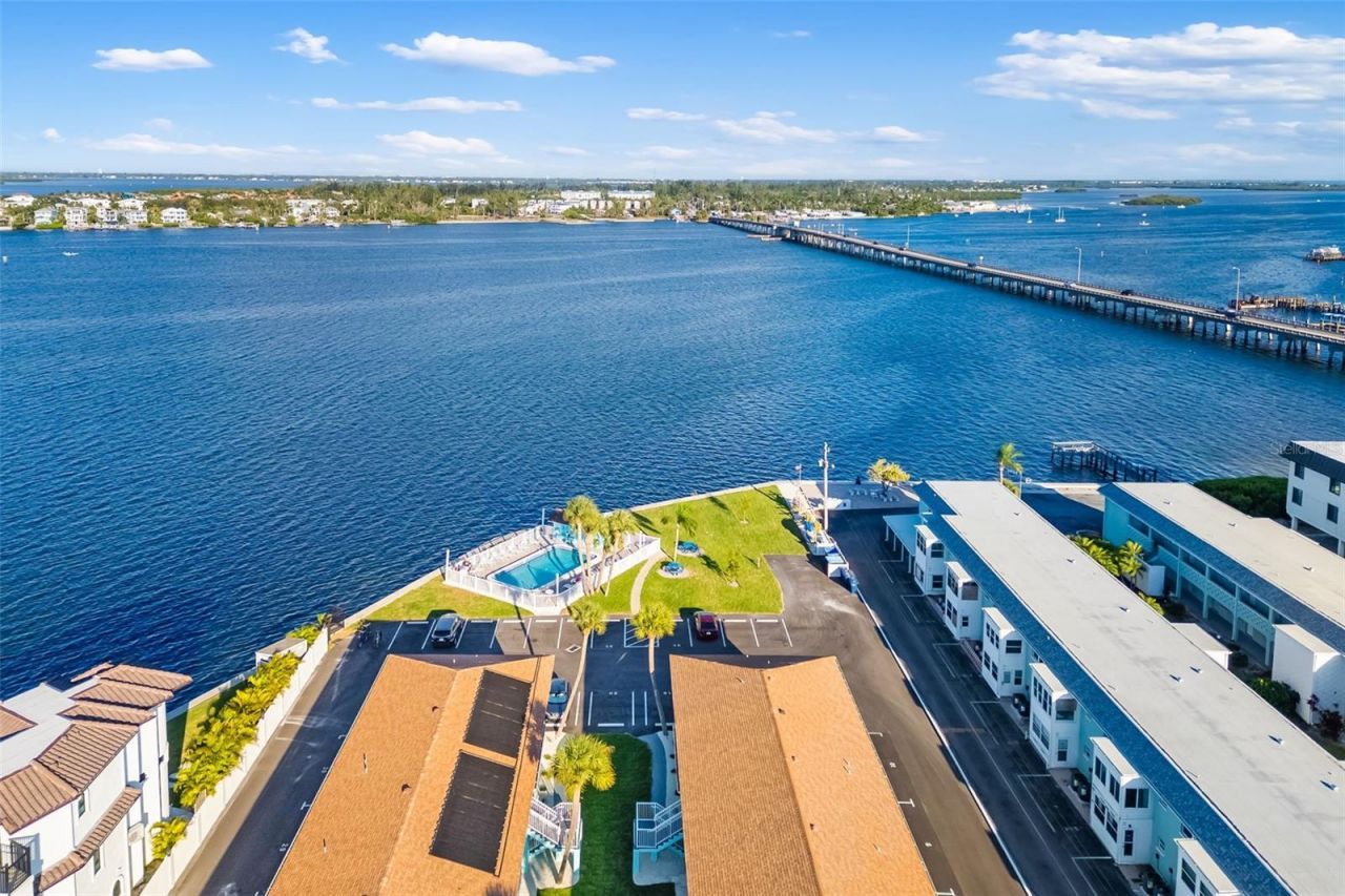 117 7th Street N, Unit 5, Bradenton Beach, FL 34217 Photo