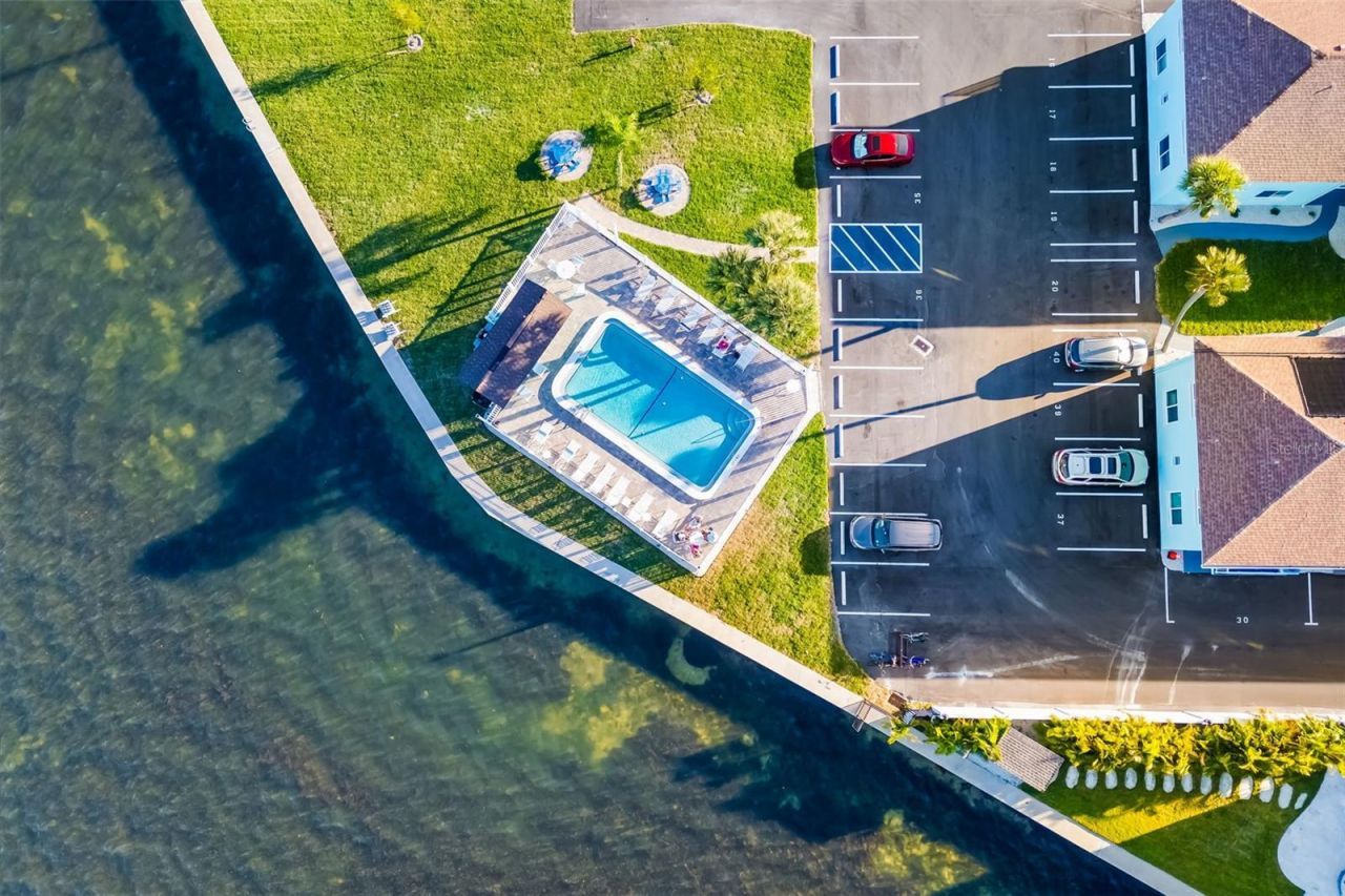 117 7th Street N, Unit 5, Bradenton Beach, FL 34217 Photo