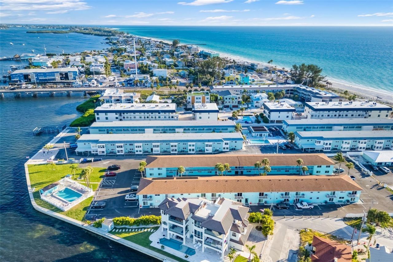 117 7th Street N, Unit 5, Bradenton Beach, FL 34217 Photo