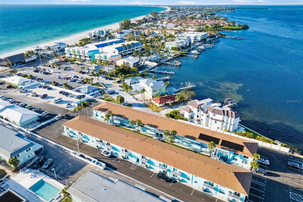 117 7th Street N, Unit 5, Bradenton Beach, FL 34217 Photo