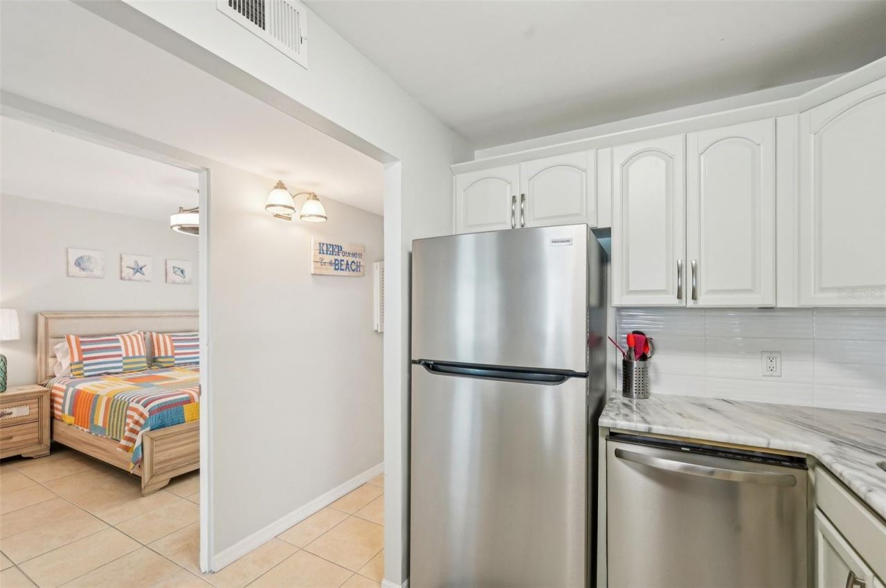 117 7th Street N, Unit 5, Bradenton Beach, FL 34217 Photo