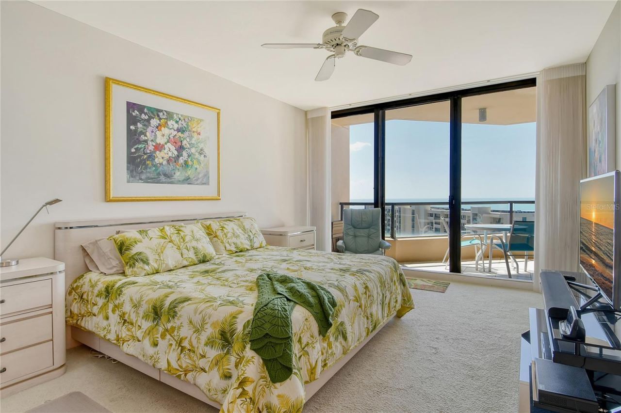 1211 Gulf Of Mexico Drive, Unit 704, Longboat Key, FL 34228 Photo