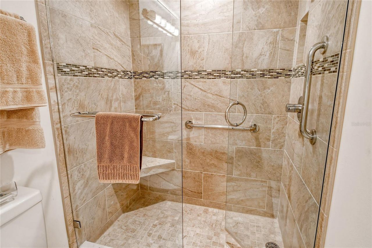 1211 Gulf Of Mexico Drive, Unit 704, Longboat Key, FL 34228 Photo