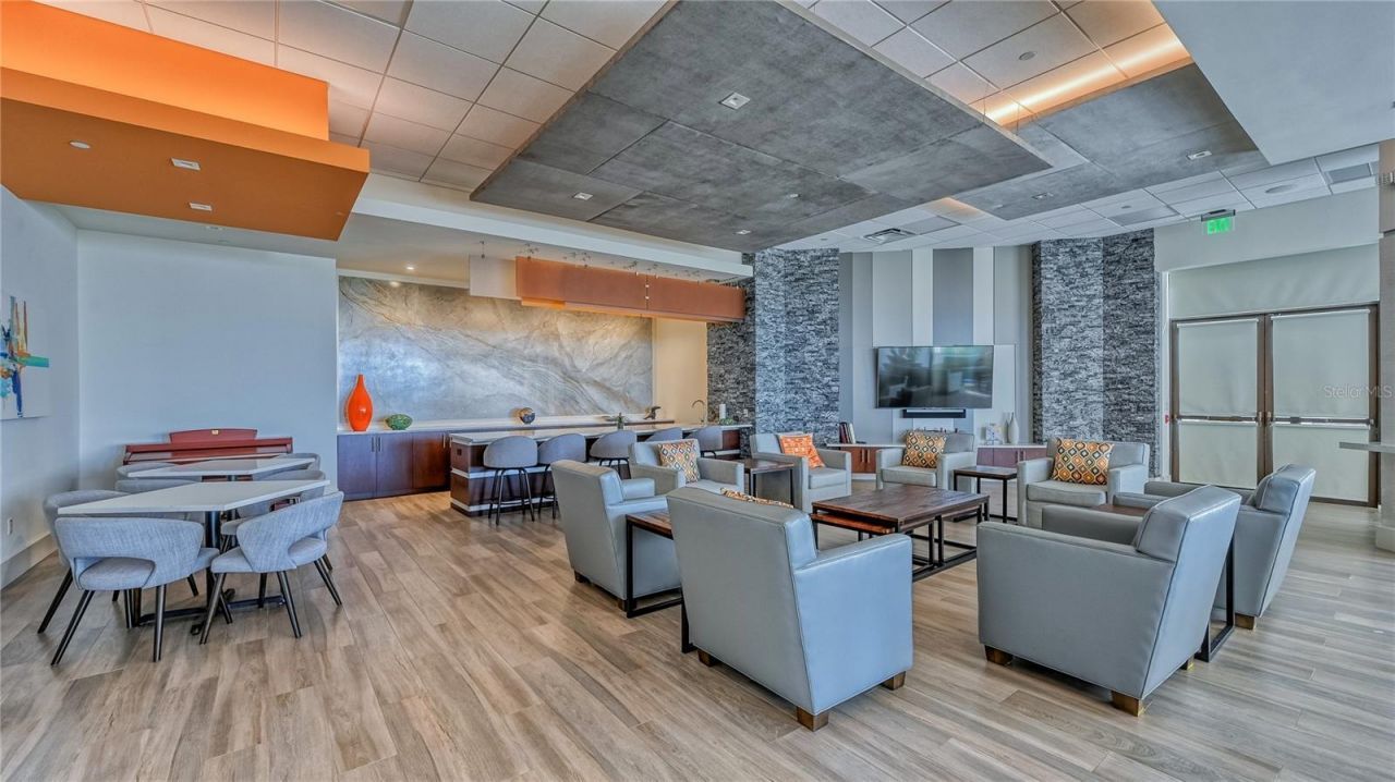 1211 Gulf Of Mexico Drive, Unit 704, Longboat Key, FL 34228 Photo