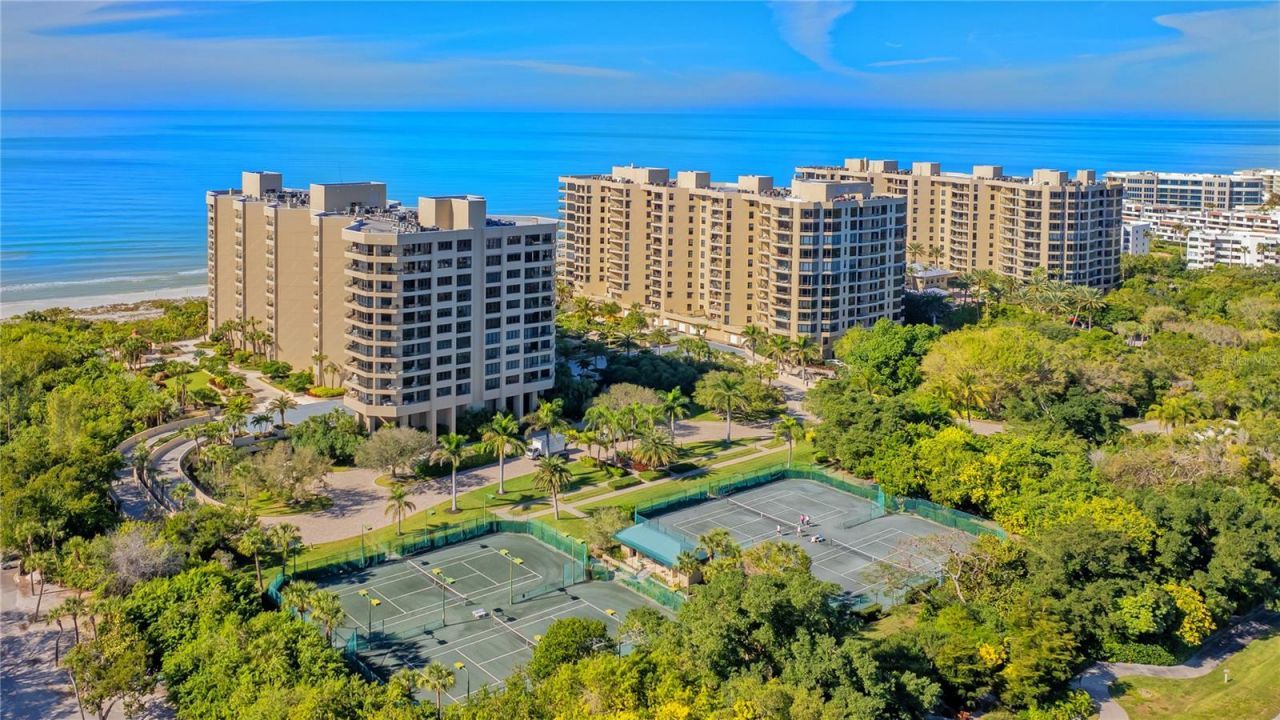 1211 Gulf Of Mexico Drive, Unit 704, Longboat Key, FL 34228 Photo