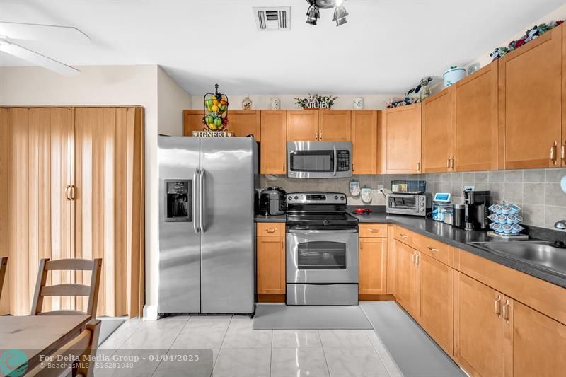 6008 NW 3rd Street, Margate, FL 33063 Photo