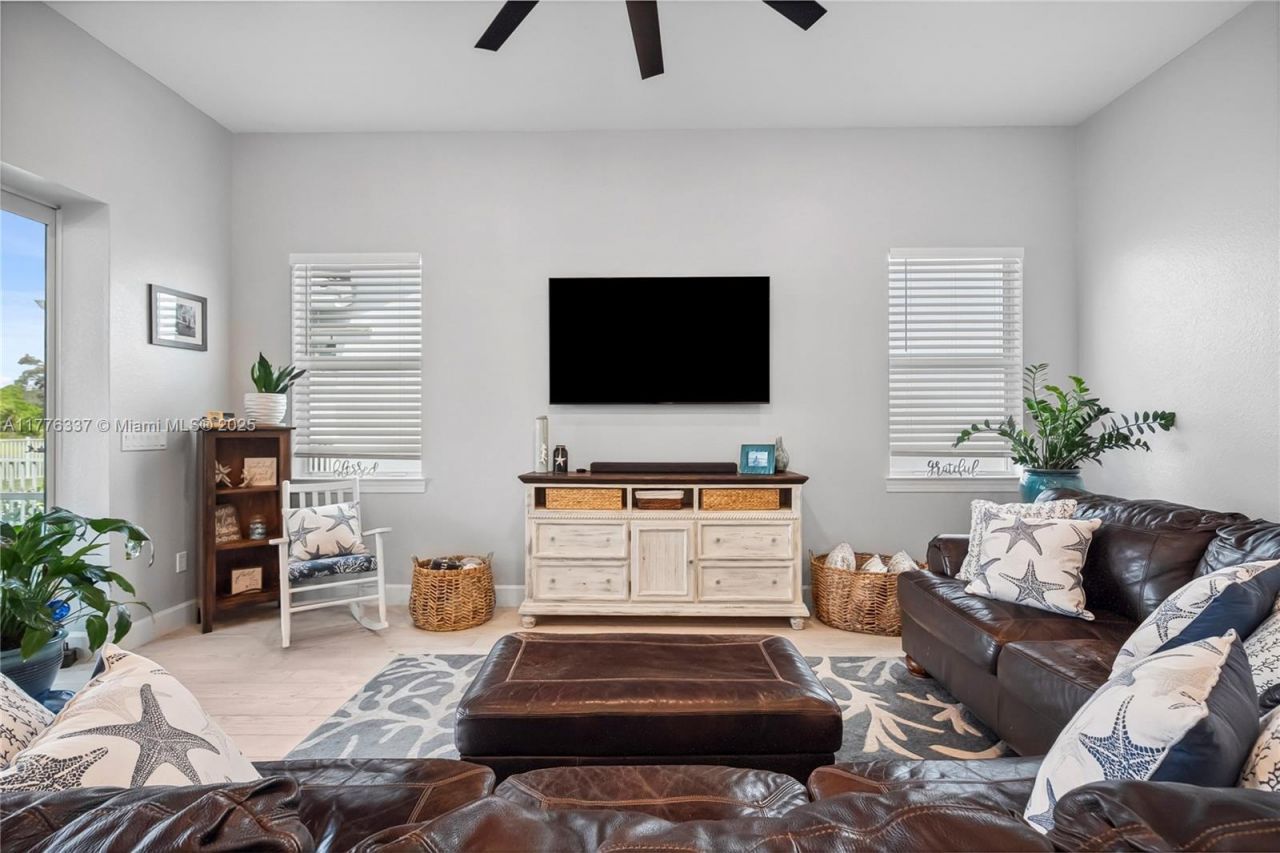 9734 SW Meridian Way, Stuart, FL 34997 Photo