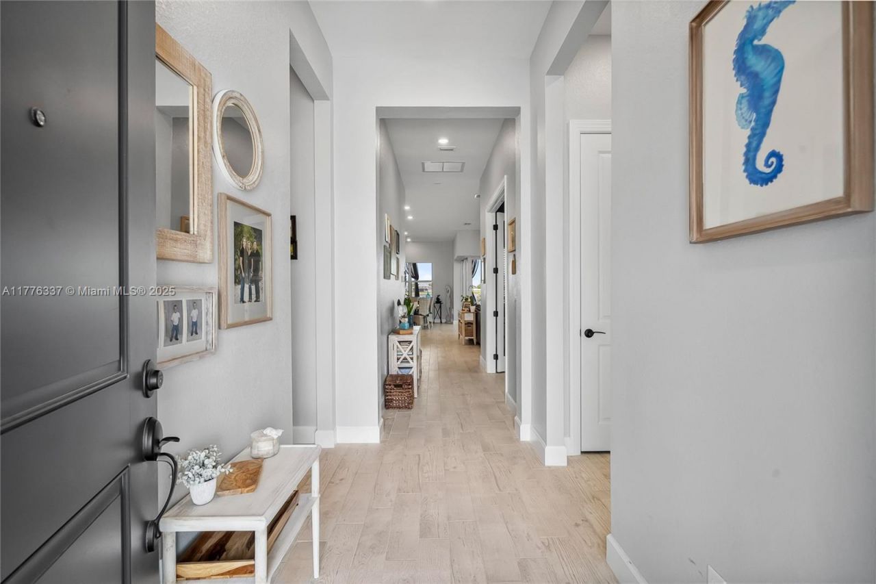 9734 SW Meridian Way, Stuart, FL 34997 Photo